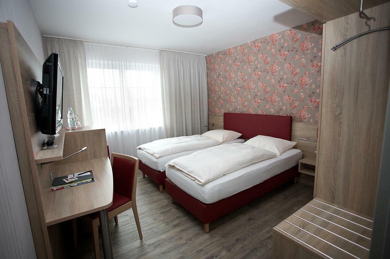Hotel Restaurant Conni Βόλφσμπουργκ Εξωτερικό φωτογραφία